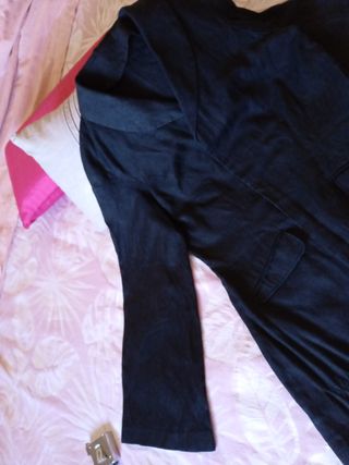 Chaqueta de lino negra