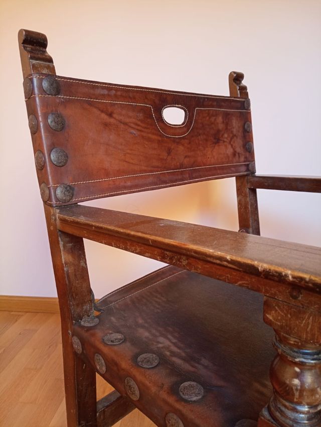 SILLON FRAILERO MADERA Y PIEL