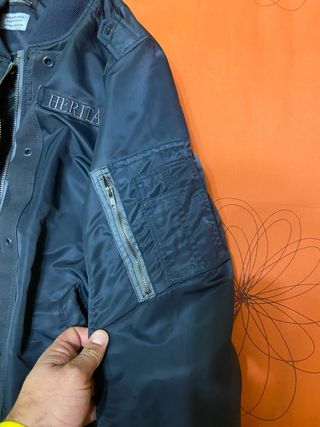 Cazarora bomber