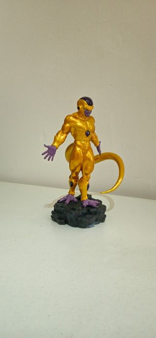 Figura Golden Freezer /Dragón ball