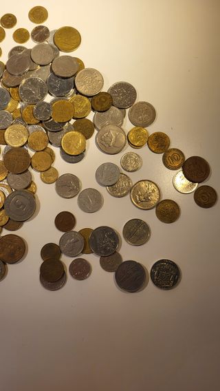 Monedas antiguas fuera de uso