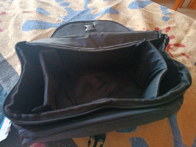 Vendo bolso de camara de vídeo digital.