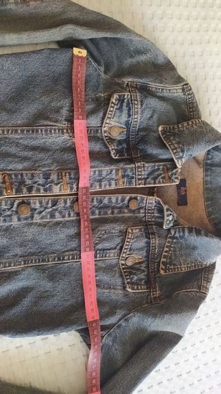 Cazadora vaquera Bershka