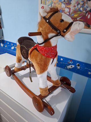 Caballo balancin 