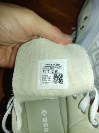 Converse altas en beige plataforma