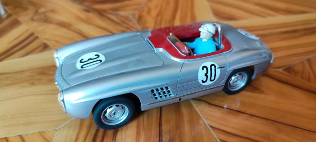 Mercedes Benz 300 SLS Roadster Top Slot