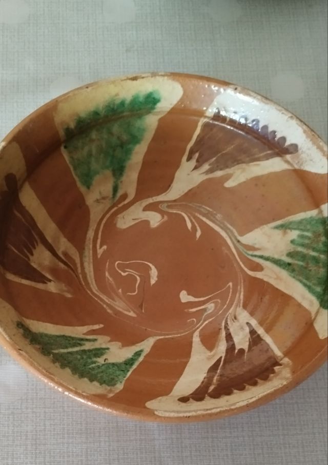 PLATO ANTIGUO DE BARRO