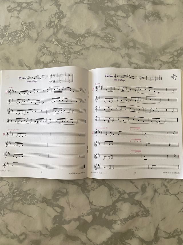 Entono, Escucho, Escribo