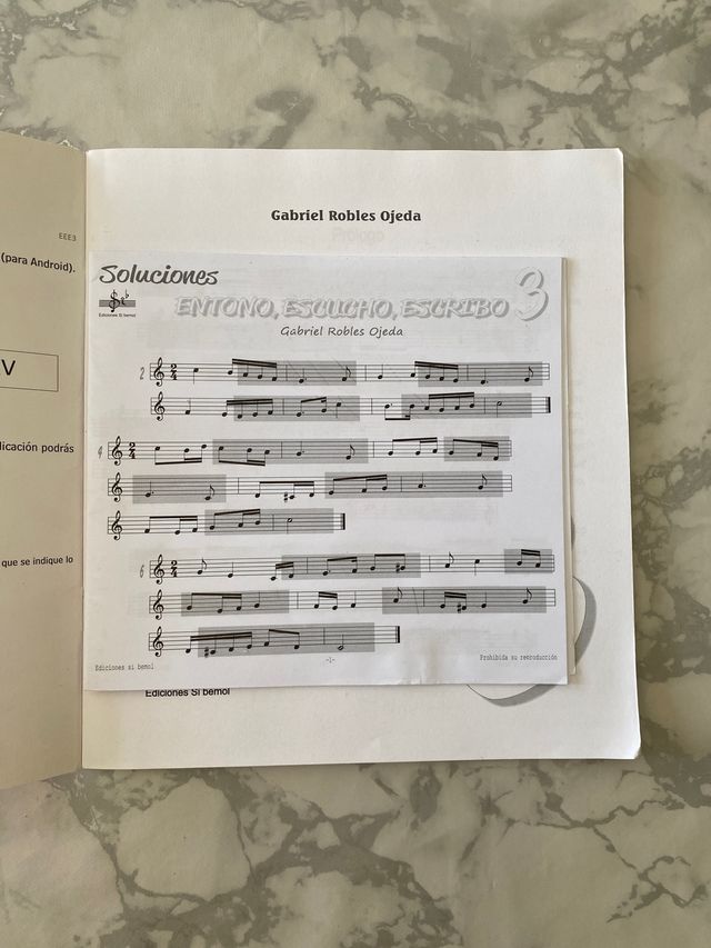 Entono, Escucho, Escribo