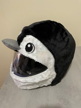 Cubrecasco peluche Pingüino funda