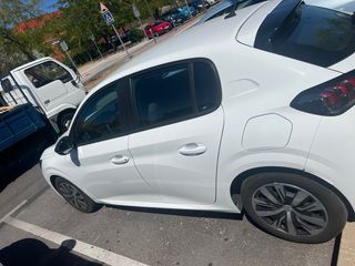 Peugeot 208 2023