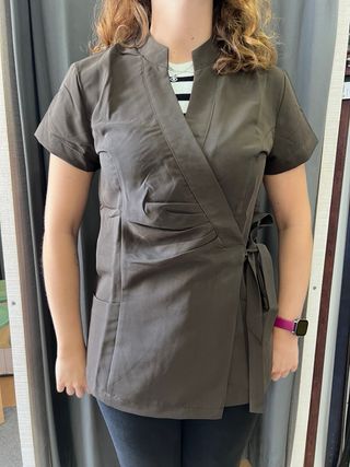 Lote 39 uniformes/batas p/ spa/estética, Roux-NOVO