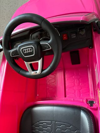 Coche niña audi