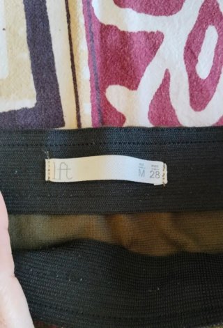 Pack arreglado: Vestido ajustado corto y minifalda
