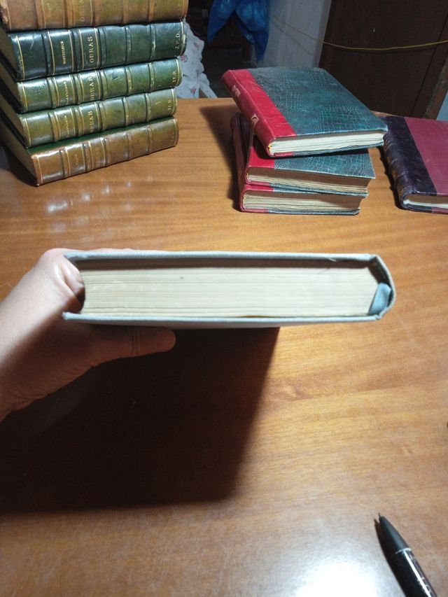 Libro antiguo,la edad prohibida