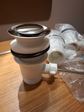 Válvula desagüe automatico lavabo/bidé 