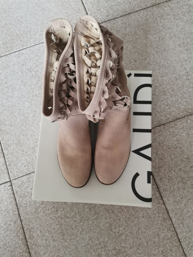 Stivali estivi Gaudí n. 37