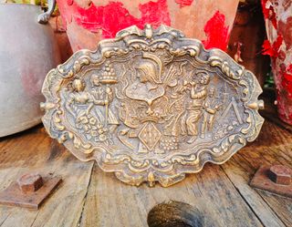 VACIA BOLSILLOS VINTAGE DE BRONCE CON FIGURAS