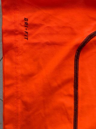 Camiseta deporte Nike manga larga