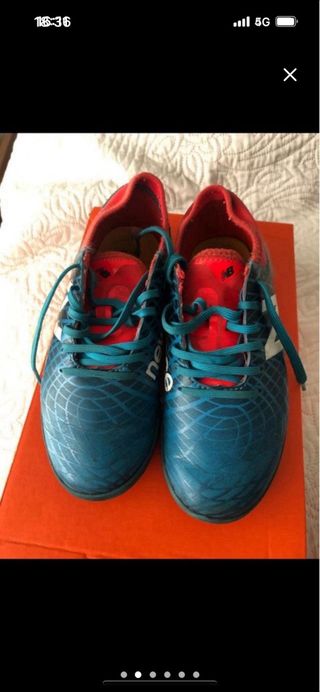Botas Futbol niño New Balance. T 29/30