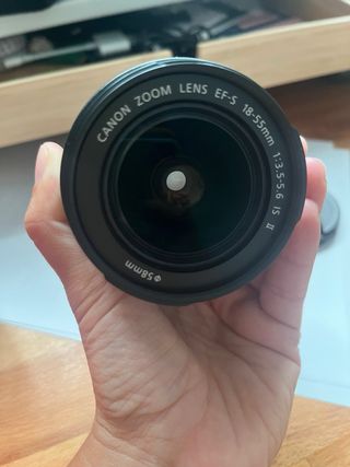 Canon EOS 1300D + tripode