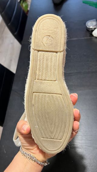 Alpargata 37 beige sin uso