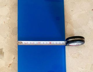 Estantes de cristal azul