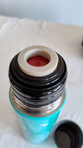 Botella de agua, termo, cantimplora