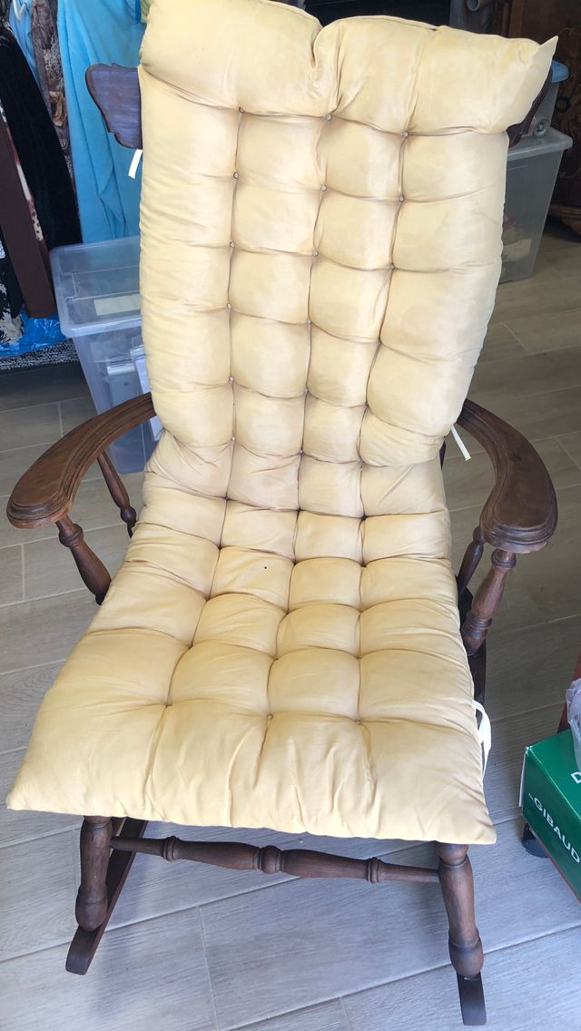 SEDIA A DONDOLO IN LEGNO MODELLO "OLD RIVER"