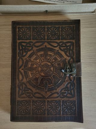 Diario/quaderno in pelle A4 fatto a mano