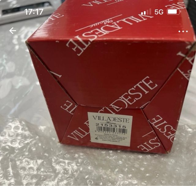 Palla in vetro con presepe