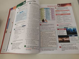 Libro inglés 2 Bachillerato On screen