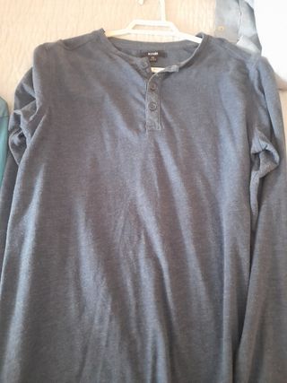 2 Camisetas  marca desigual y kiabi talla 13 años