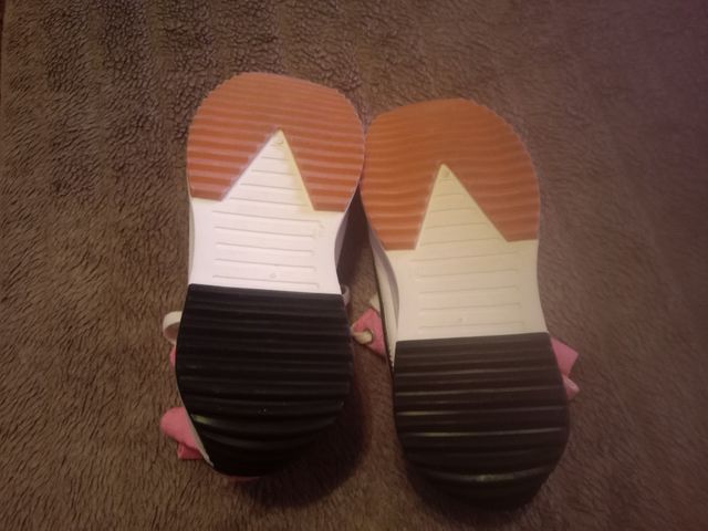 Zapas rosas ( tipo conver)