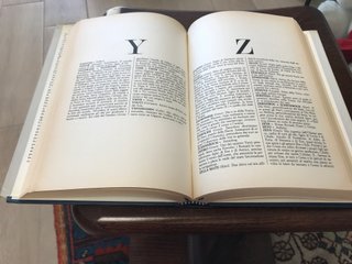 DIZIONARIO UNIVERSALE DI MITOLOGIA