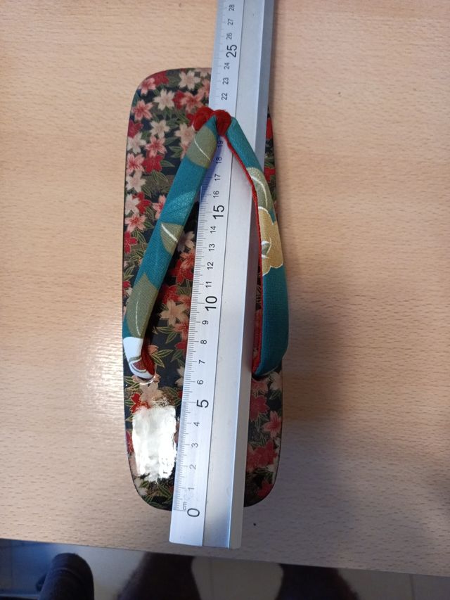 Geta Tradicionales Japoneses con Diseño Floral