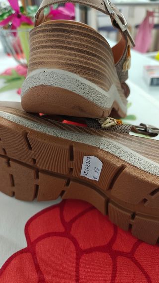 Sandalias Laura Urban n°41