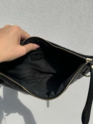 Pochette nera in pelle