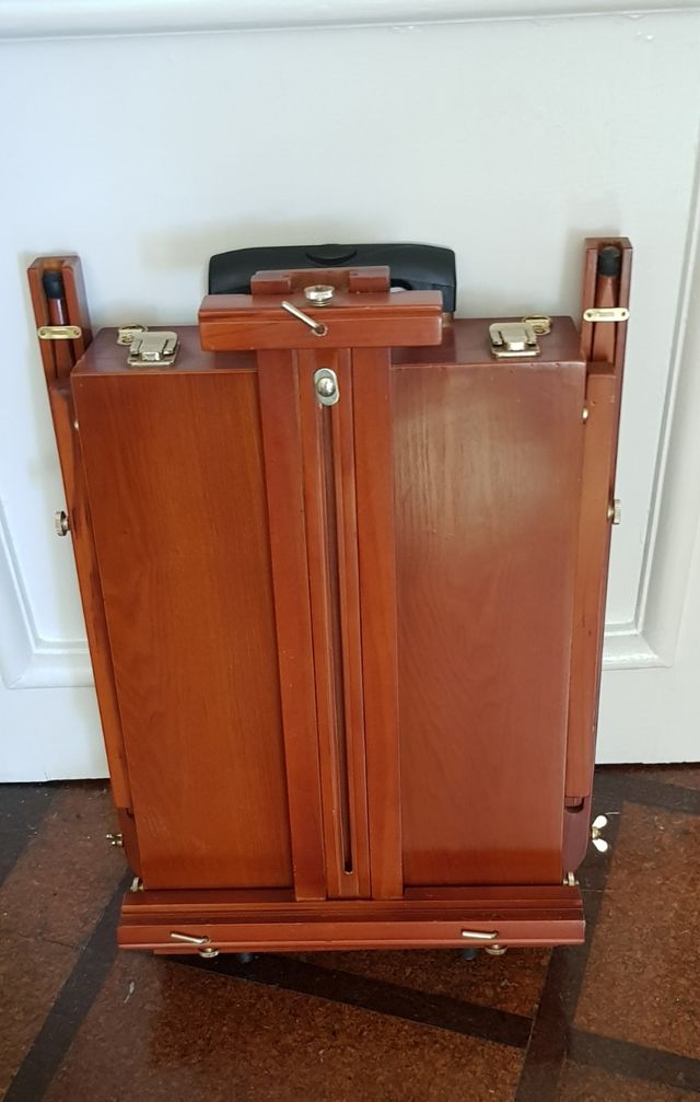 **CABALLETE PORTATIL**