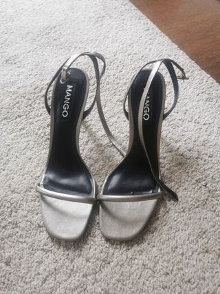 Sandalia de fiesta plateada