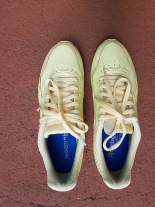 Deportivas Reebok 38 amarillok. 38. Am