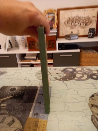 Figura de fallera con marco pintada