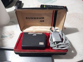 MAQUINA DE AFEITAR ANTIGUA