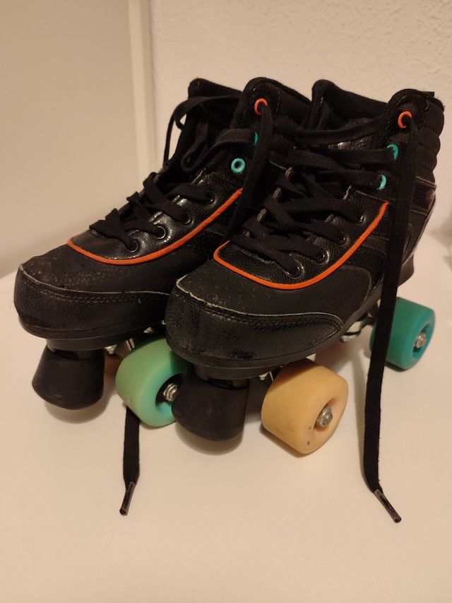 Patines 4 ruedas número 35