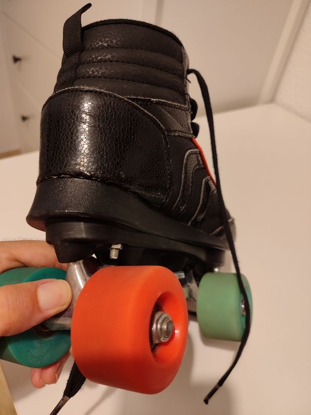 Patines 4 ruedas número 35