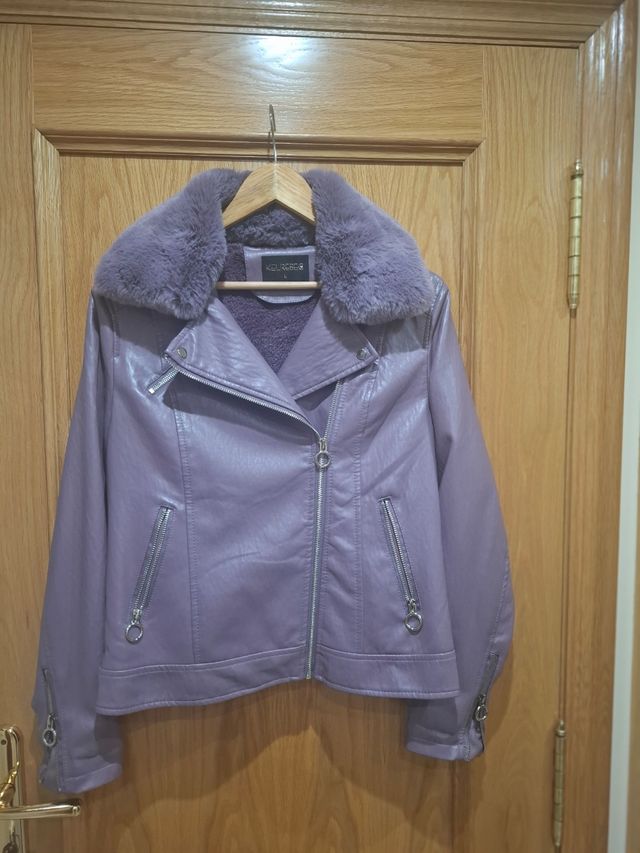 Cazadora polipiel y pelo, cuello desmontable,