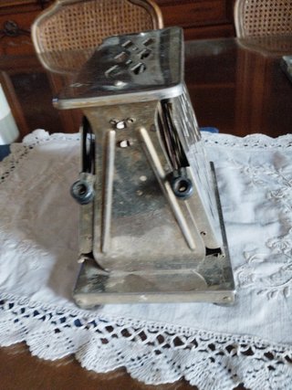 Antigua tostadora de pan 125v