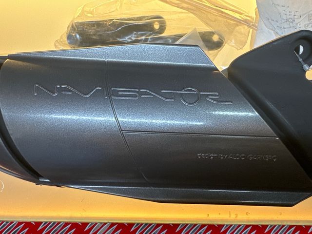 Escape LEOVINCI NAVIGATOR Gilera Runner 50 NUEVO