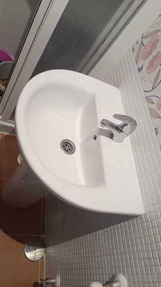 Kit lavabo pie y grifo