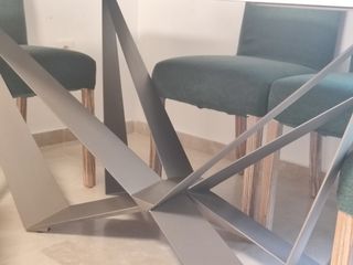 Mesa comedor Franco Furniture